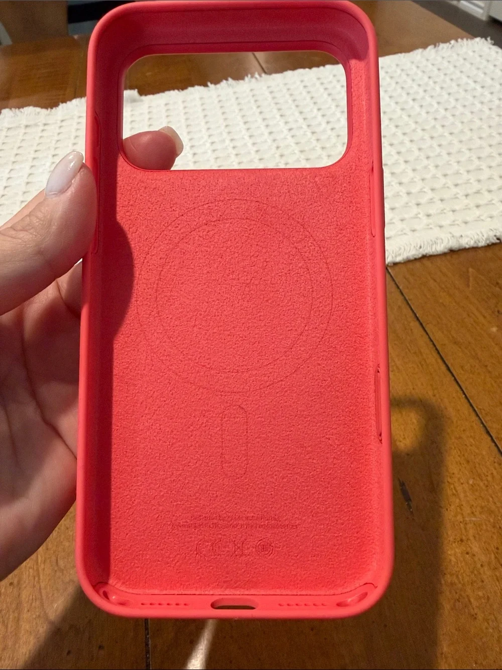 Apple Silicone iPhone Case Bright Guava